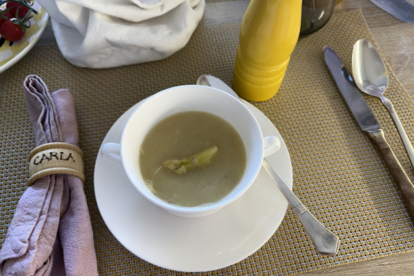 Mediterrane Spargelsuppe 